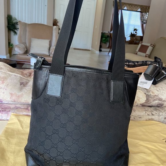 Gucci GG TOTE Bag - Picture 2 of 14